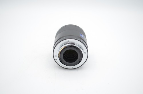 Sony 24mm F/1.8 Carl Zeiss Sonnar T* ZA E Mount Autofocus Lens, Black {49} - Picture 5 of 7