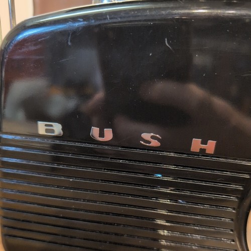 BUSH RETRO AM/FM MINI RADIO BLACK & CREAM PORTABLE HANDLE - W0251 - Picture 6 of 17