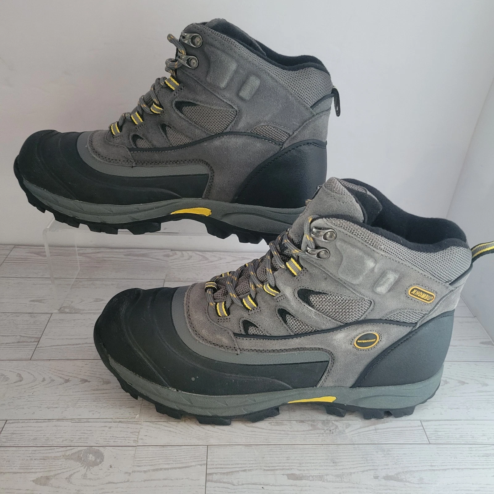 Khombu Flume 2 Men’s Size 12M Weatherproof Hiking Snow Boots Black & Grey
