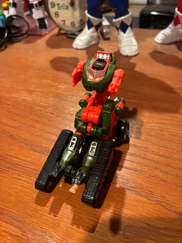 Transformer beast machines scavenger hasbro vintage autobot decepticon