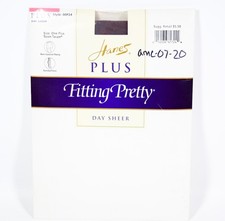 Hanes Plus Fitting Pretty Day Sheer Sandlefoot Pantyhose TOWN TAUPE Size OnePlus
