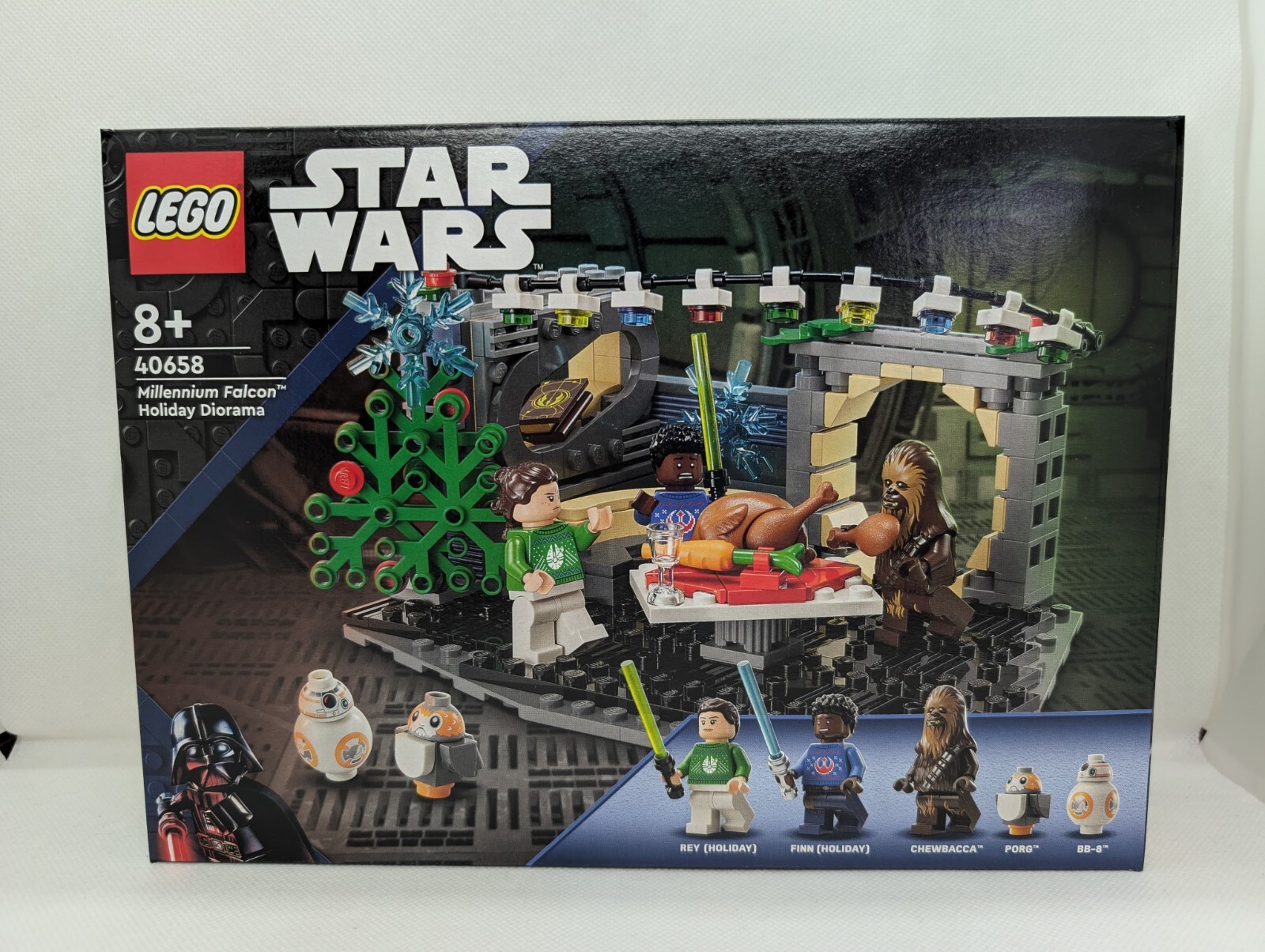 LEGO Star Wars Millennium Falcon™ – Weihnachtsdiorama (40658) - Bild 4