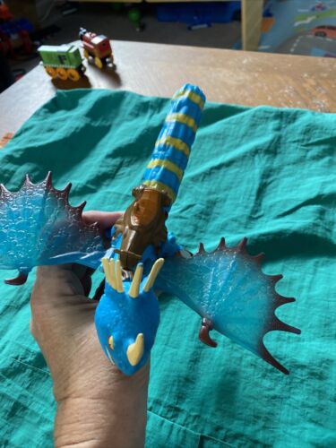 Train Your Dragon 2 Stormfly Power Dragon Tail Twist Spike Attack No Spikes - Picture 6 of 7