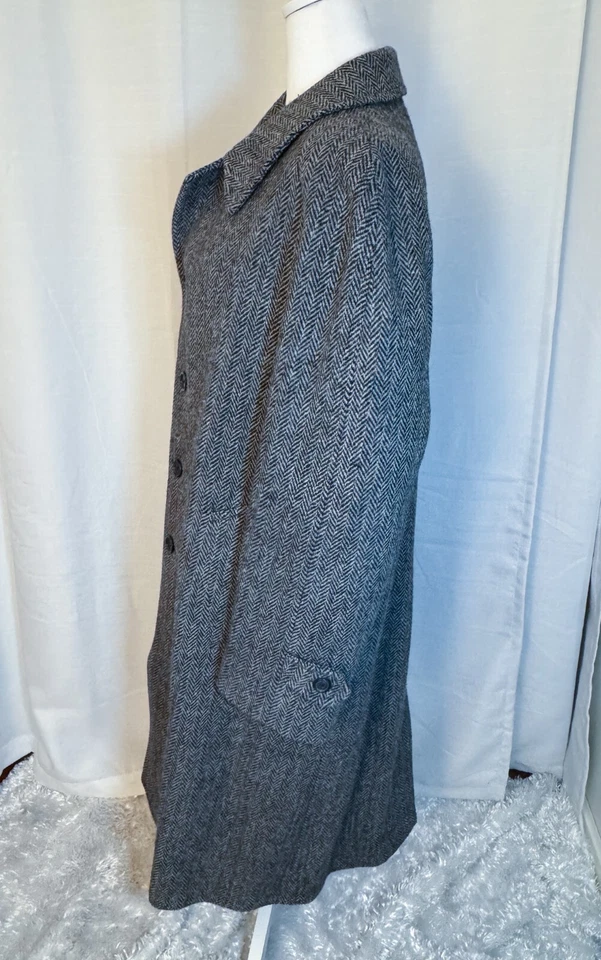 Vintage Harris Tweed Overcoat JoS. A. Bank Men’s 100% Wool Scotland 46 Chest - Image 4 of 4