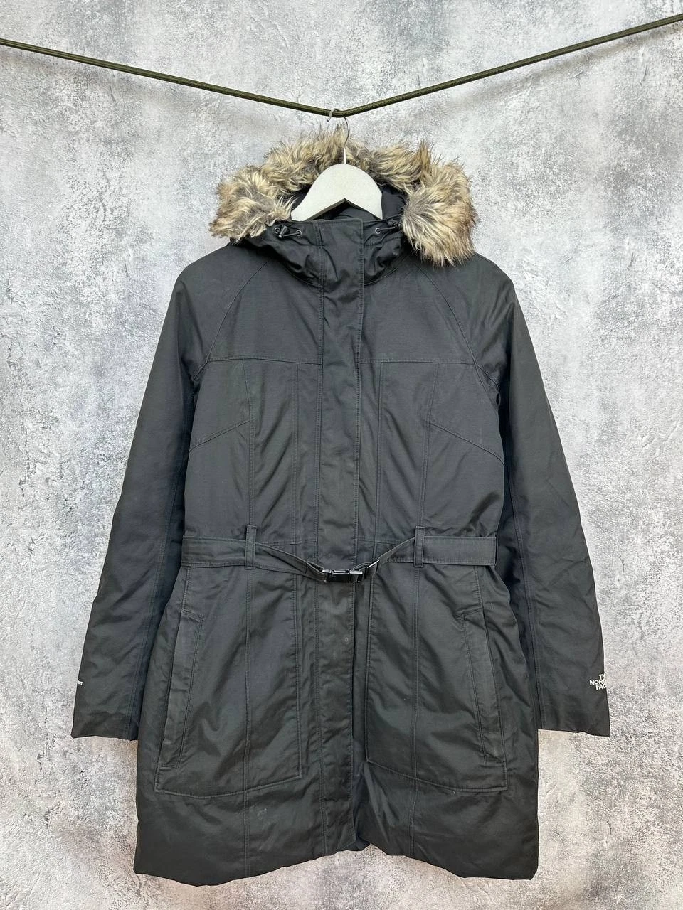 The North Face DryVent Goose Down Parka Faux Fur Hood Belted Winter Coat Size M