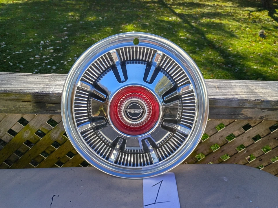 Vintage Ford Bronco / F100 hubcaps (set of 5) - Image 3 of 4