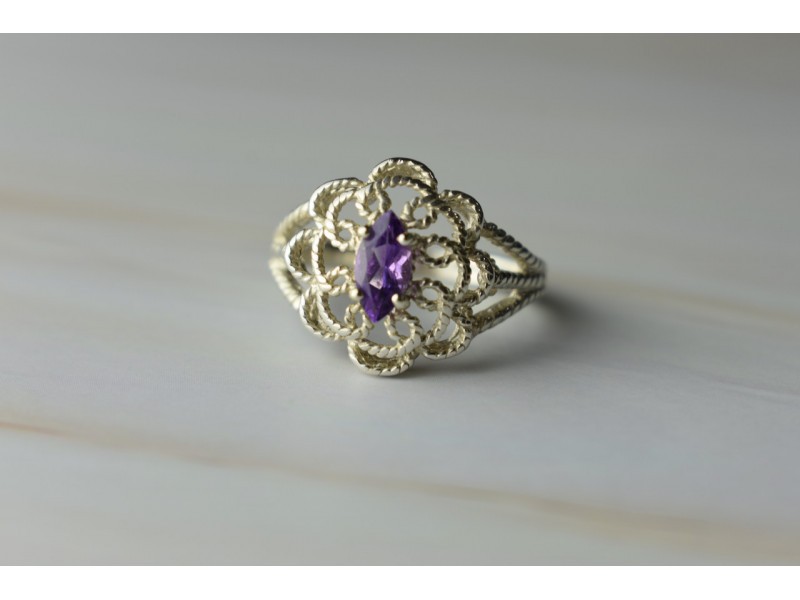 925 Sterling Silver Amethyst "openwork" Ring Size… - image 1