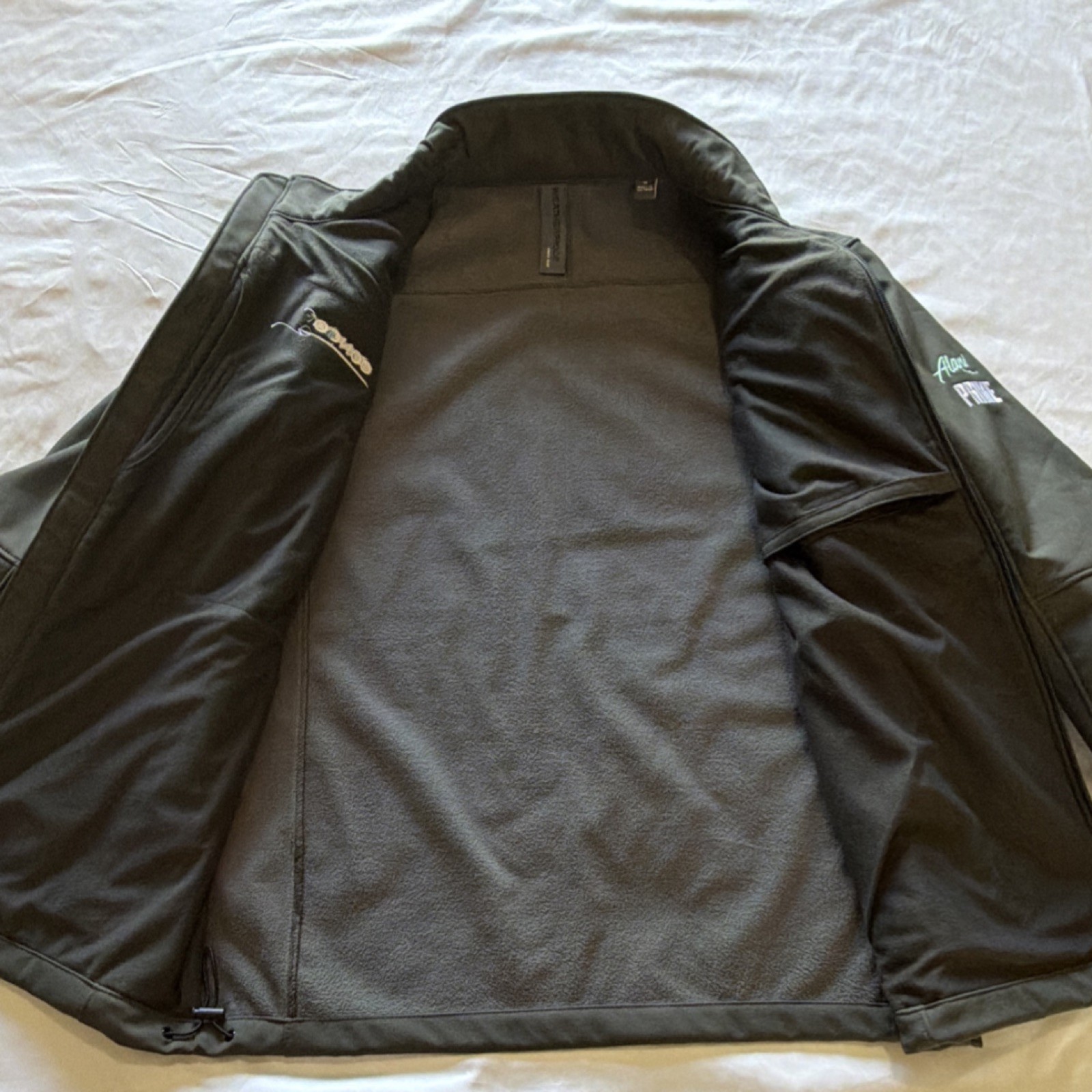 Weatherproof Logo Zipper Softshell Jacket Stand-U… - image 5