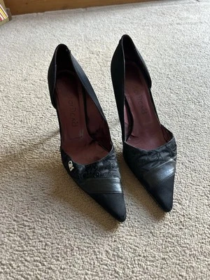 Red Or Dead Black Fabric Stiletto Heel Shoes UK Size 5 - Image 1 of 2