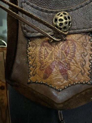 Borsa a tracolla in vera pelle lavorata a mano perline farfalla artigiana - Foto 3 di 10