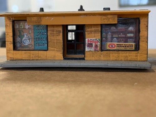N gauge 1:160 Eastern bloc 1950's supermarket by Pola 
