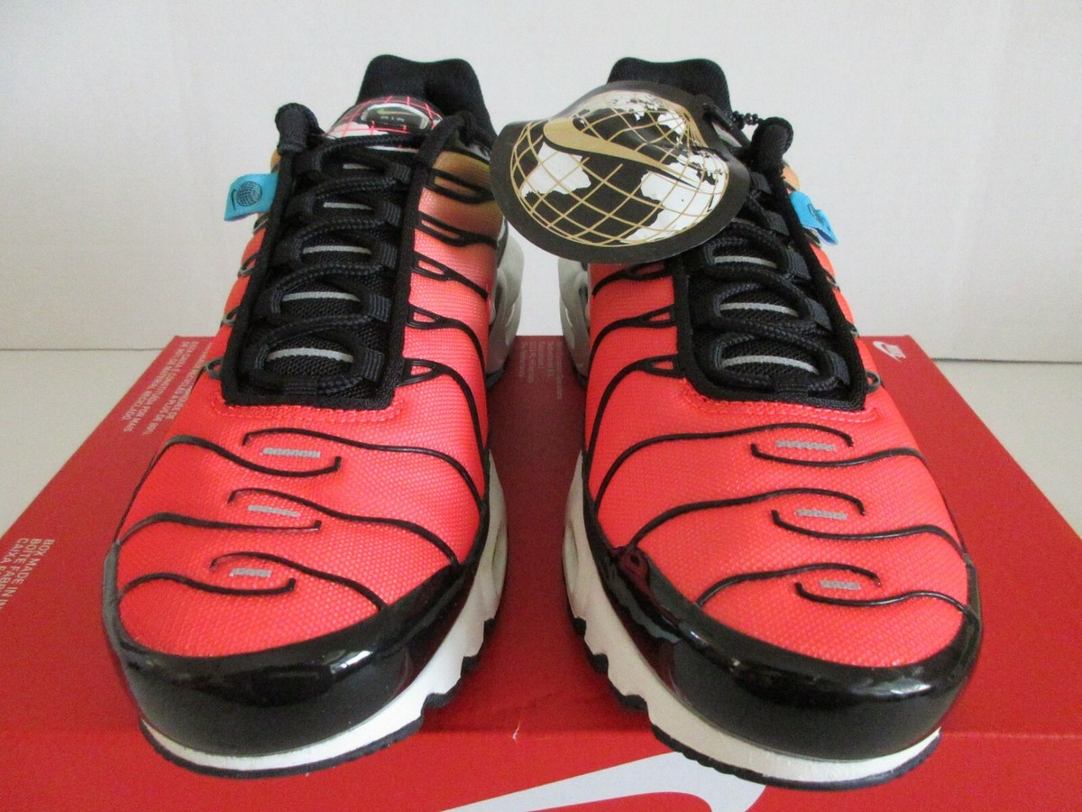 Nike Air Max Plus WW Worldwide Black-White-Green Mens Sz 7  display picture 1