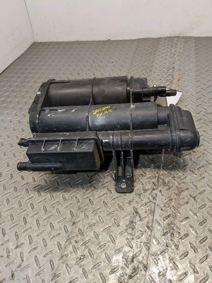 2016-2021 HONDA CIVIC FUEL VAPOR EVAPORATOR CHARCOAL CANISTER  OEM 1173910 - Image 4 of 4