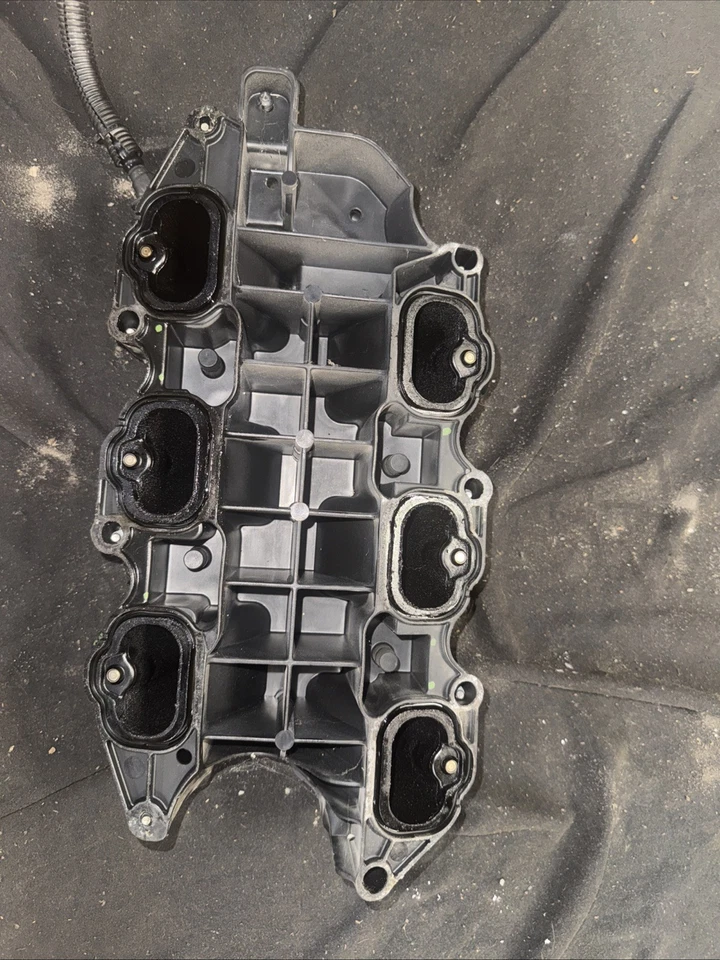 Dodge, Chrysler, Jeep, Ram 2016-2024 colector de admisión inferior de 3,6 L 05281803 Foto 3 de 3