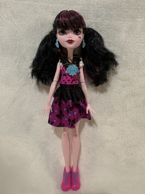 2015 Monster High How Do You Boo Draculaura Doll