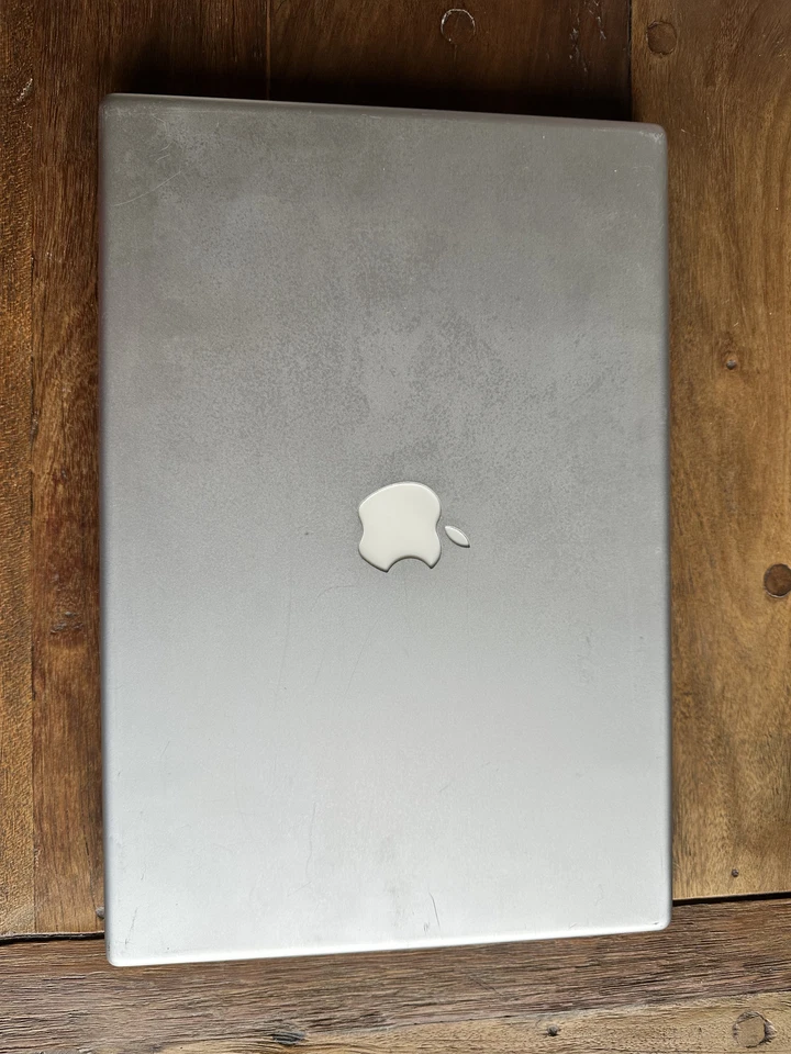 Apple MacBook Pro 15” A1211 Model with 85W Charger Vintage Spares Repairs Laptop - Image 2 of 4
