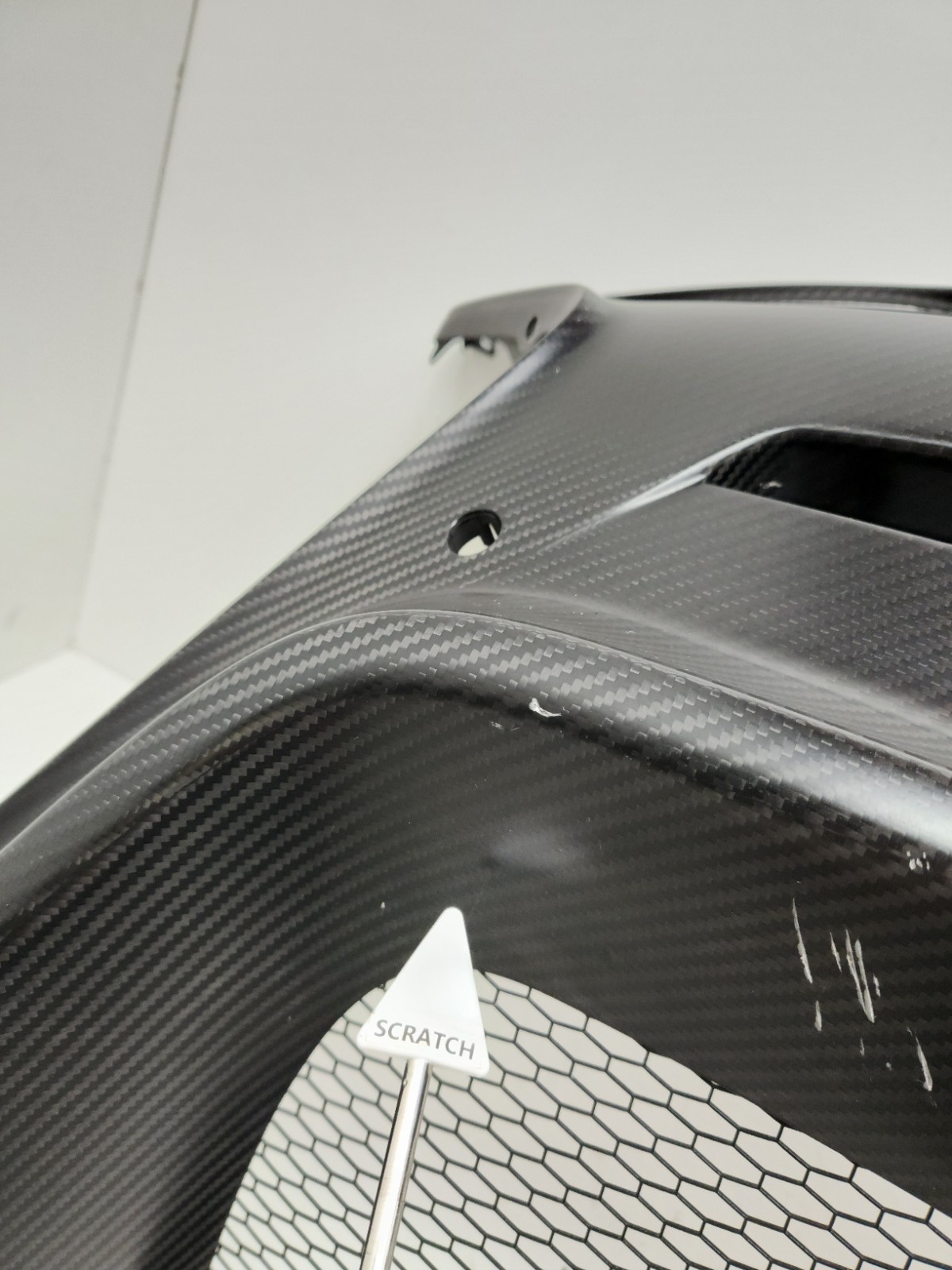 2015-2017 MCLAREN 675LT REAR BUMPER COVER CENTER DIFFUSER CARBON FIBER OEM 