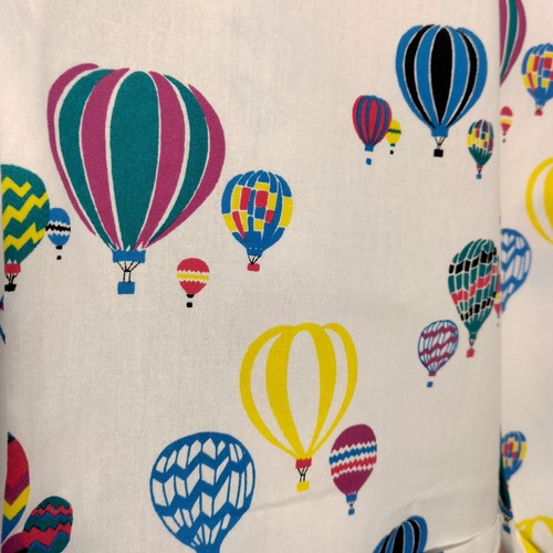Landau Hot Air Balloon Scrub Top Women XL White Colorful Snap Long Sleeve NEW - Picture 13 of 13