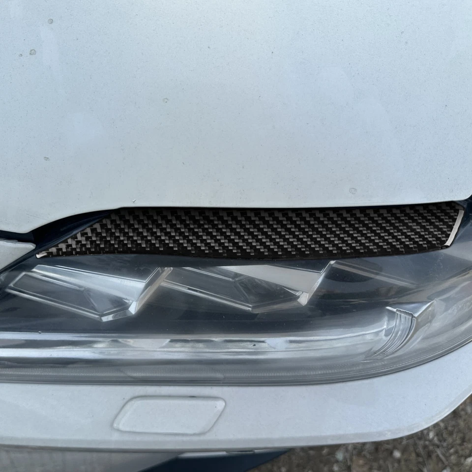 Real Carbon Fiber Front Headlight Eyebrow Cover For Lexus RX350 RX450h 2010-2015 - Image 3 of 4