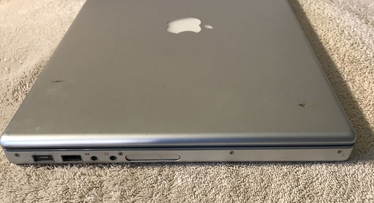 Apple MacBook Pro A1226 15.4