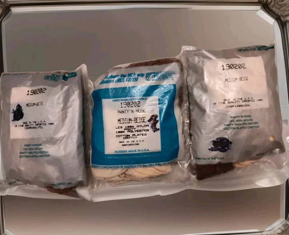 DE COLECCIÓN SILKIES PANTY 'N HOSE Pantimedias Talla MEDIANA BEIGE Lote De 3 Nuevas Selladas LEER EE. UU. Foto 2 de 4