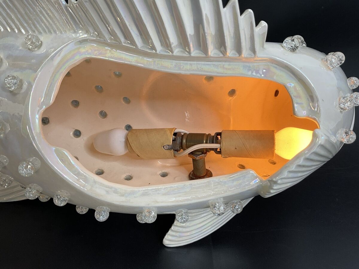 Vintage 1950s MCM Lighted Novelty Pearl White Fish TV Lamp Vintage 1950s MCM Lighted Novelty Pearl White Fish TV Lamp