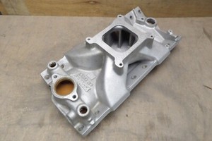 Edelbrock Victor jr 2975 Small Block Chevy 350 383 400 Aluminum Intake Manifold