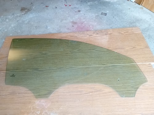 VW Passat 3B2, Limo Tür vorne rechts Beifahrertür, nur die Fensterscheibe