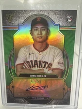 🔥JUNG HOO LEE 2024 TOPPS TRIPLE THREADS ROOKIE EMERALD AUTO (03/50) #RA-LEE🔥