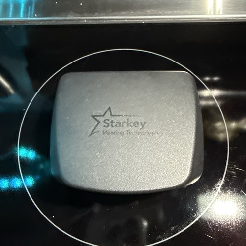 Starkey Lab. Hearing Aids Charging Case & Aids Hardly Used Fast USA Shipping