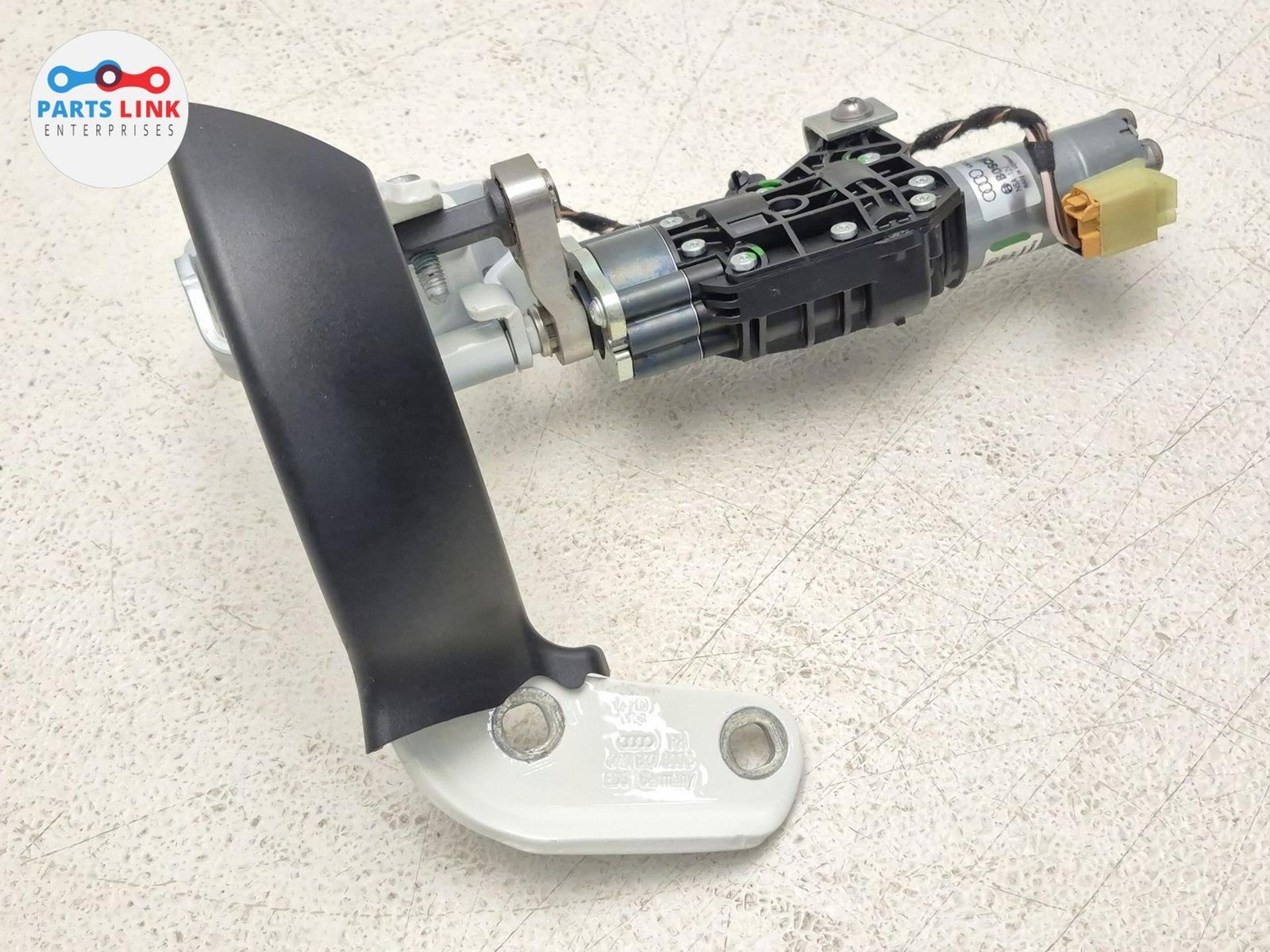 2016-20 BENTLEY BENTAYGA REAR RIGHT LIFTGATE ACTUATOR MOTOR TRUNK HINGE ASSY 636