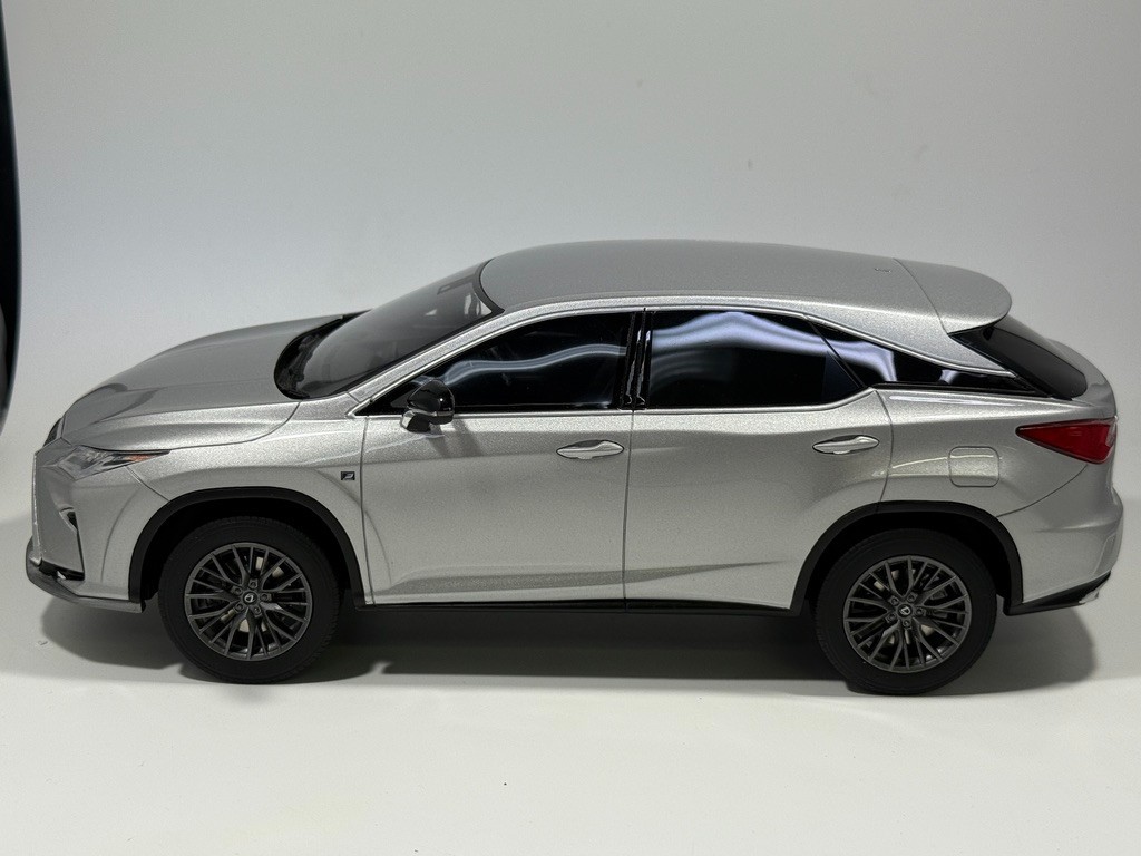 Kyosho Samurai 1/18 Lexus RX 200t F Sport Silver KSR18014S 1 of