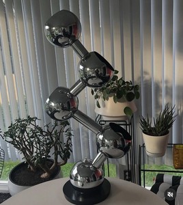 Fabulous Vintage Chrome Sonneman Molecule Lamp