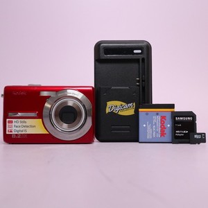 Kodak Digital Camera EasyShare M863 8.2MP Red Tested Full Working Set