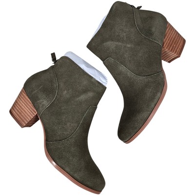 Violet & Red Olive Cupid Bootie Stacked Block Heel 6 NWT
