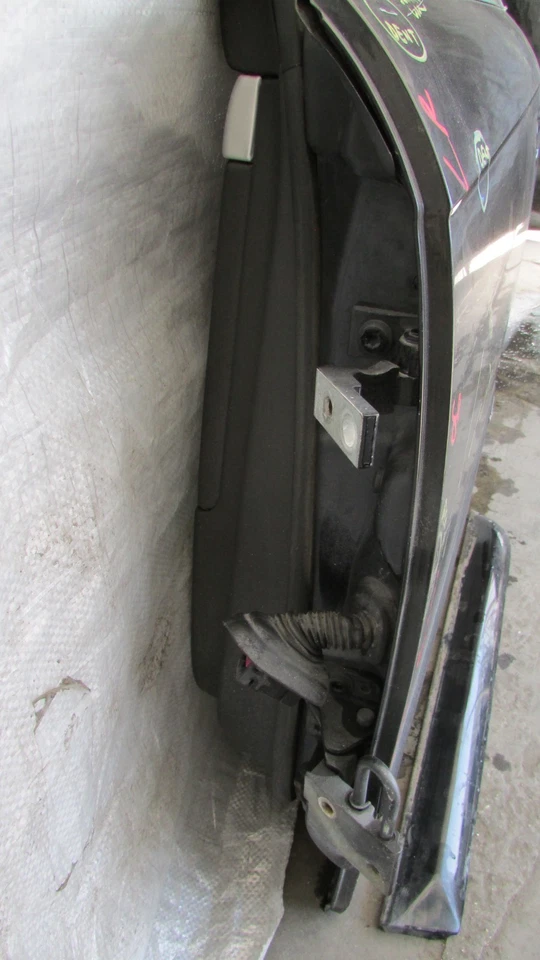 2006-2007-2008 AUDI A4 S-LINE LEFT DRIVER SIDE L BLACK REAR DOOR OEM - Image 4 of 4