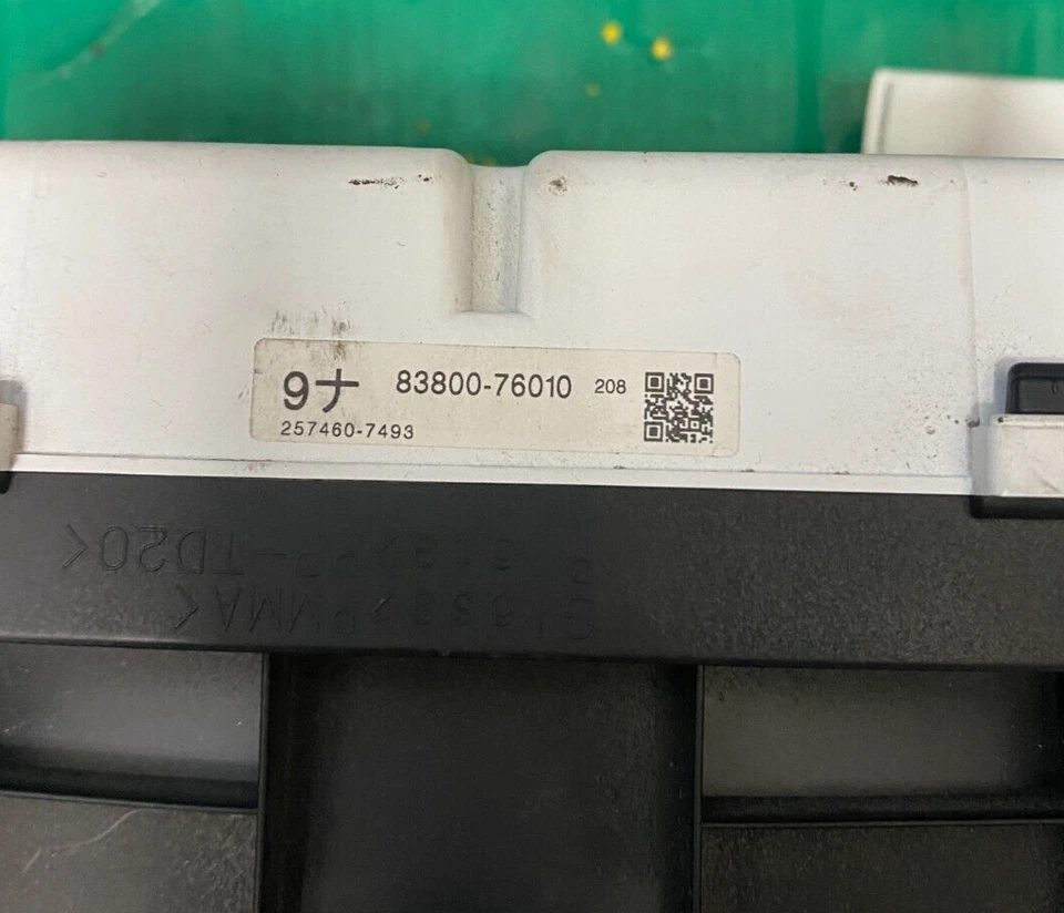 Cuadro de instrumentos velocímetro Lexus CT200H 2011-2013 78 k millas 83800-76010 Foto 3 de 3