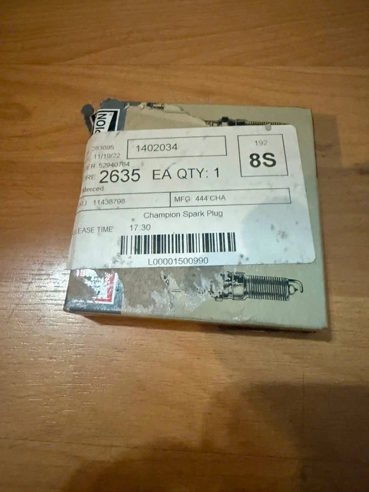 4 bujías Champion Copper Plus para Volvo PV 444 1946-1949 1,4 L L4 zn 444 Foto 2 de 2