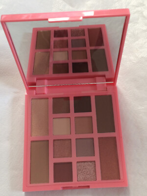 Ciate London VACAY Everyday Face & Eye Palette 10 g