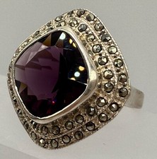 VINTAGE STERLING SILVER SQUARE CUT AMETHYST MARCASITE COCKTAIL RING SIZE 7.75