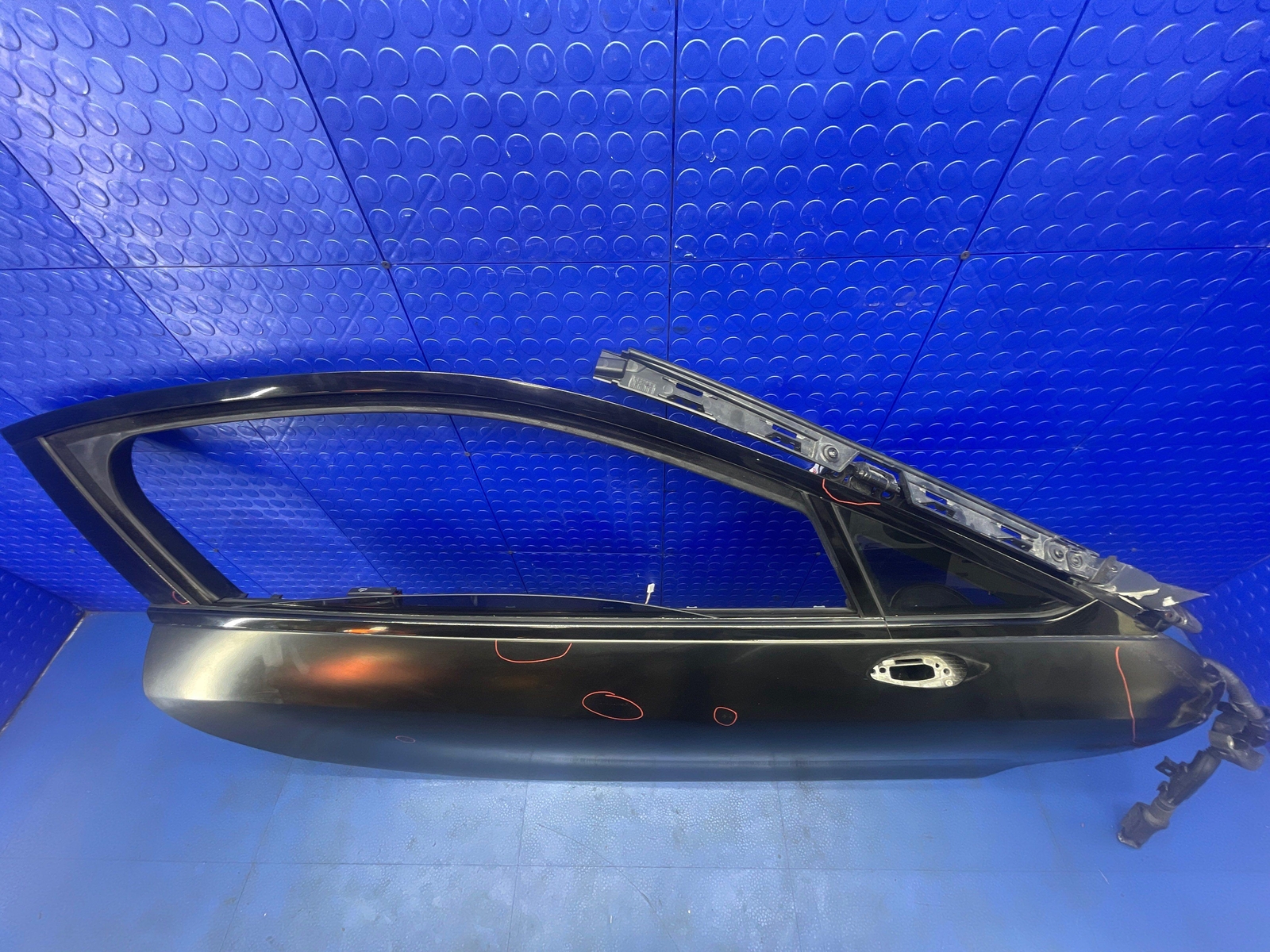 2014-2019 BMW I8 OEM FRONT RIGHT DOOR PROTONIC FROZEN BLACK (P5L) *DENT*