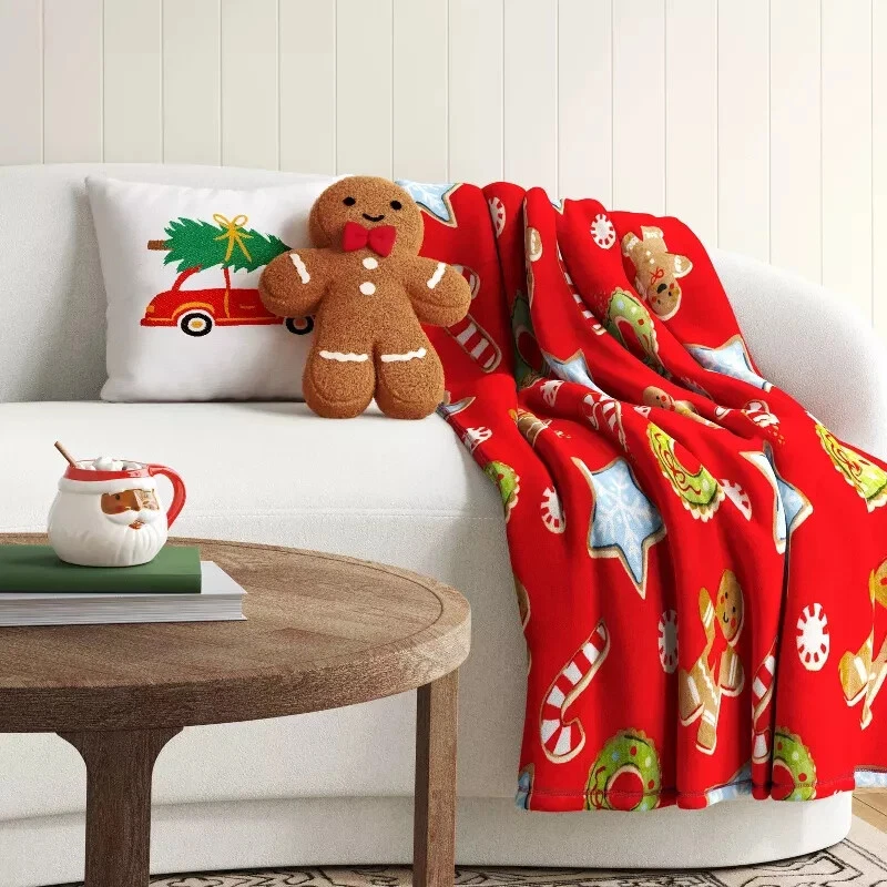 Target Wondershop Gingerbread Cookies Plush Throw Blanket Christmas Winter 2024 - Image 2 of 4