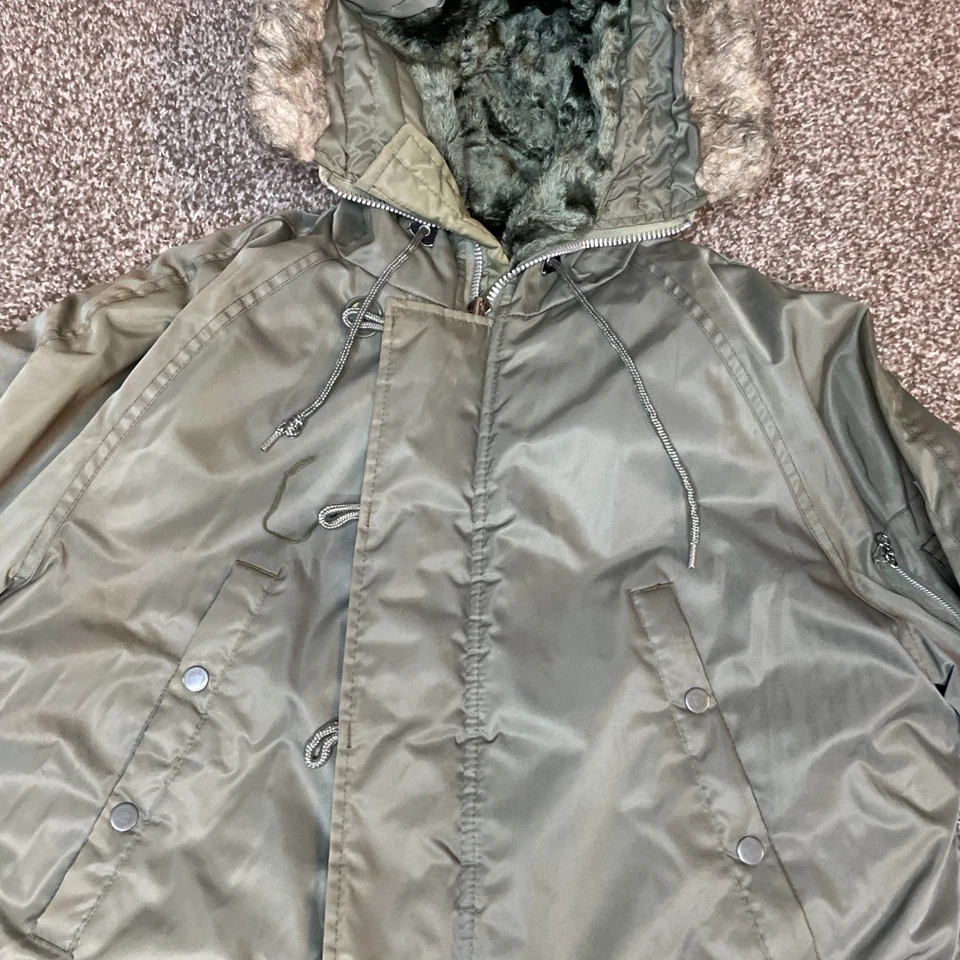 Vintage Flying Jacket Fur Hood Type N-3B Style Green Military Arctic Parka L - Image 3 of 4
