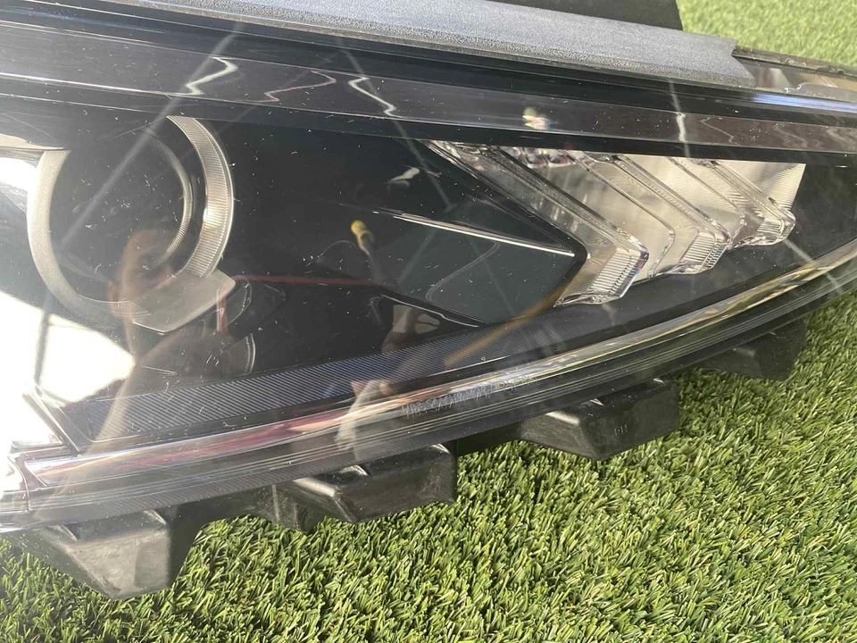 OEM-used. Good 2019-2020 Hyundai Elantra RT side headlight. 92102-F3500. - Image 3 of 4