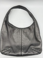Borsa a tracolla Michael Kors Astor grigia argento pelle ciottolata borchie hobo