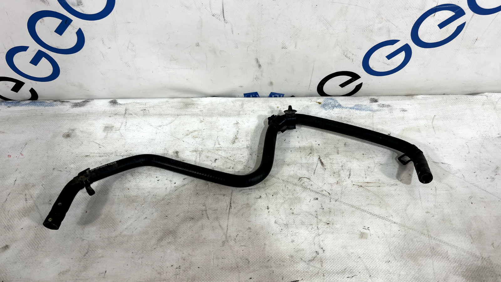 ASTON MARTIN V8 VANTAGE 4.3L ENGINE COOLANT COOLING HOSE TUBE PIPE OEM 2011✔️