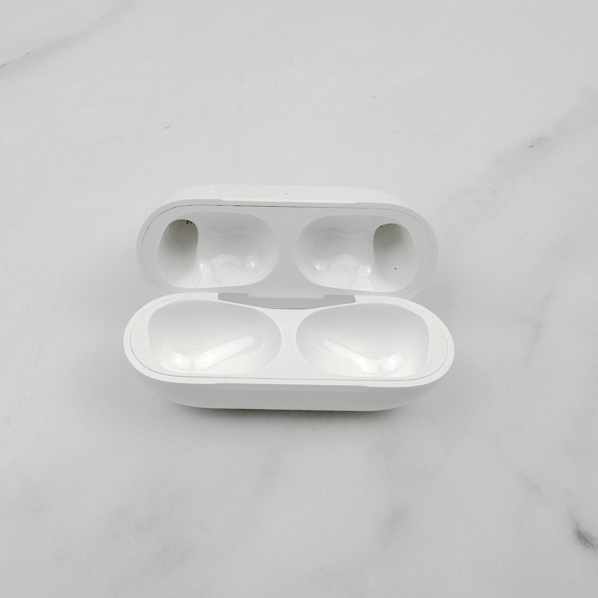 Apple AirPods Pro 2nd Gen Lightning Replacement Case Only A2700