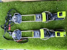 Attacchi da sci alpinismo usati Silvretta 404 con lacciolo e viti. Din 4-9 