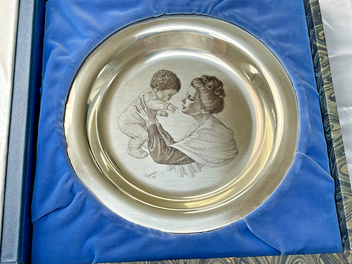 Franklin Mint 1973 Sterling Silver Mother's Day Plate ==Mother