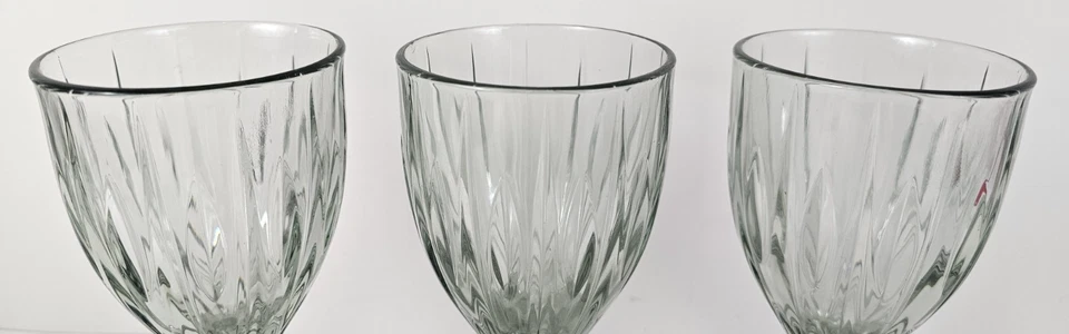 3 copas de vino Mikasa Lead Crystal Park Lane 7,25" T vajilla tinte gris claro 💙 Foto 3 de 4